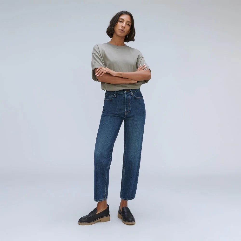 H&M Size 2 99% Cotton, 1% Elastane 26.5” Inseam in excellent like-new condition